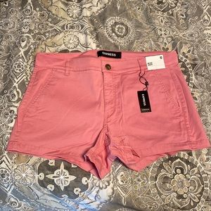 NWT - EXPRESS Mid Rise Shortie Shorts - Size 10 - Bubble Gum Pink